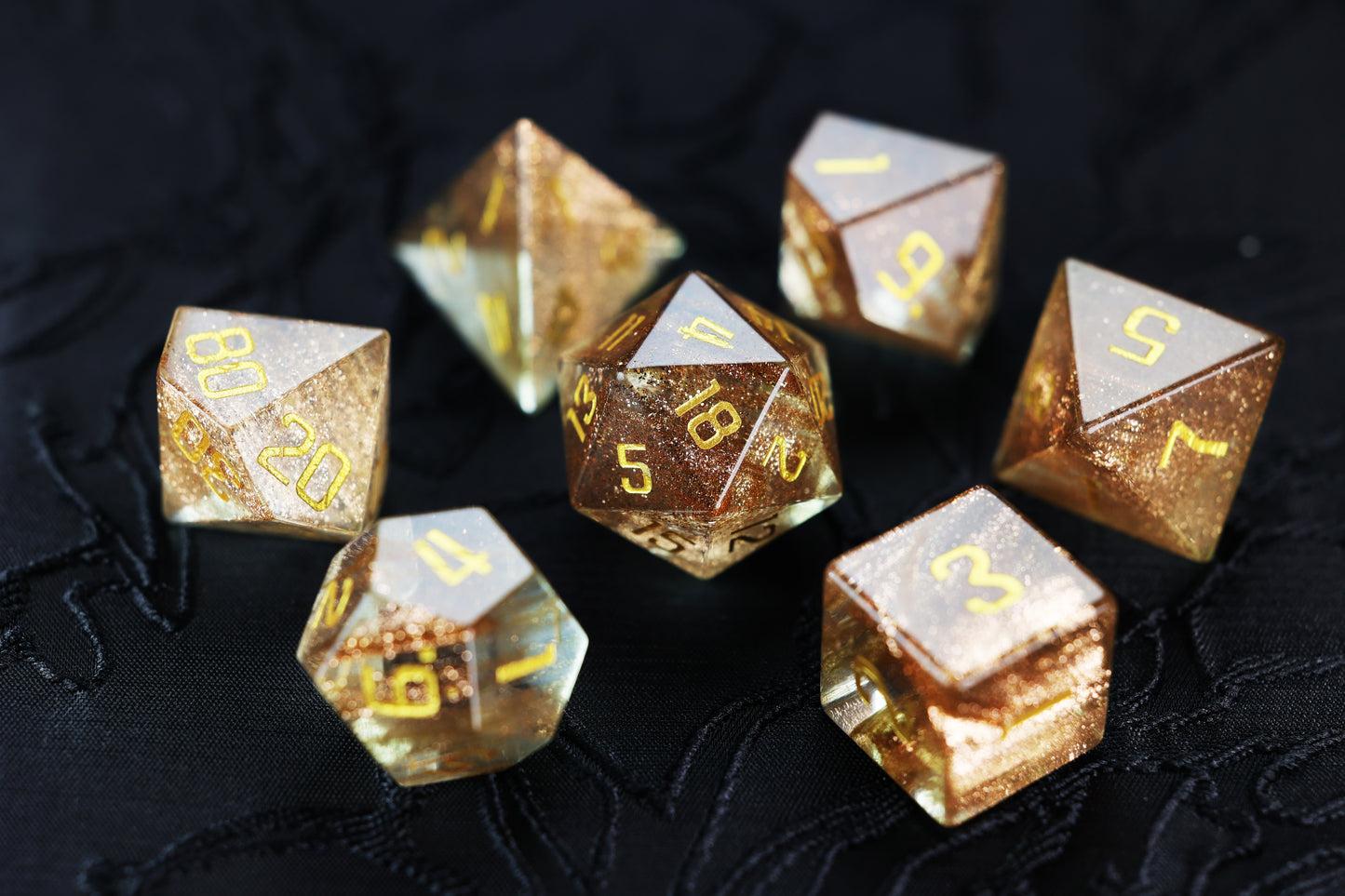 Dreamlike 7-Dice Set