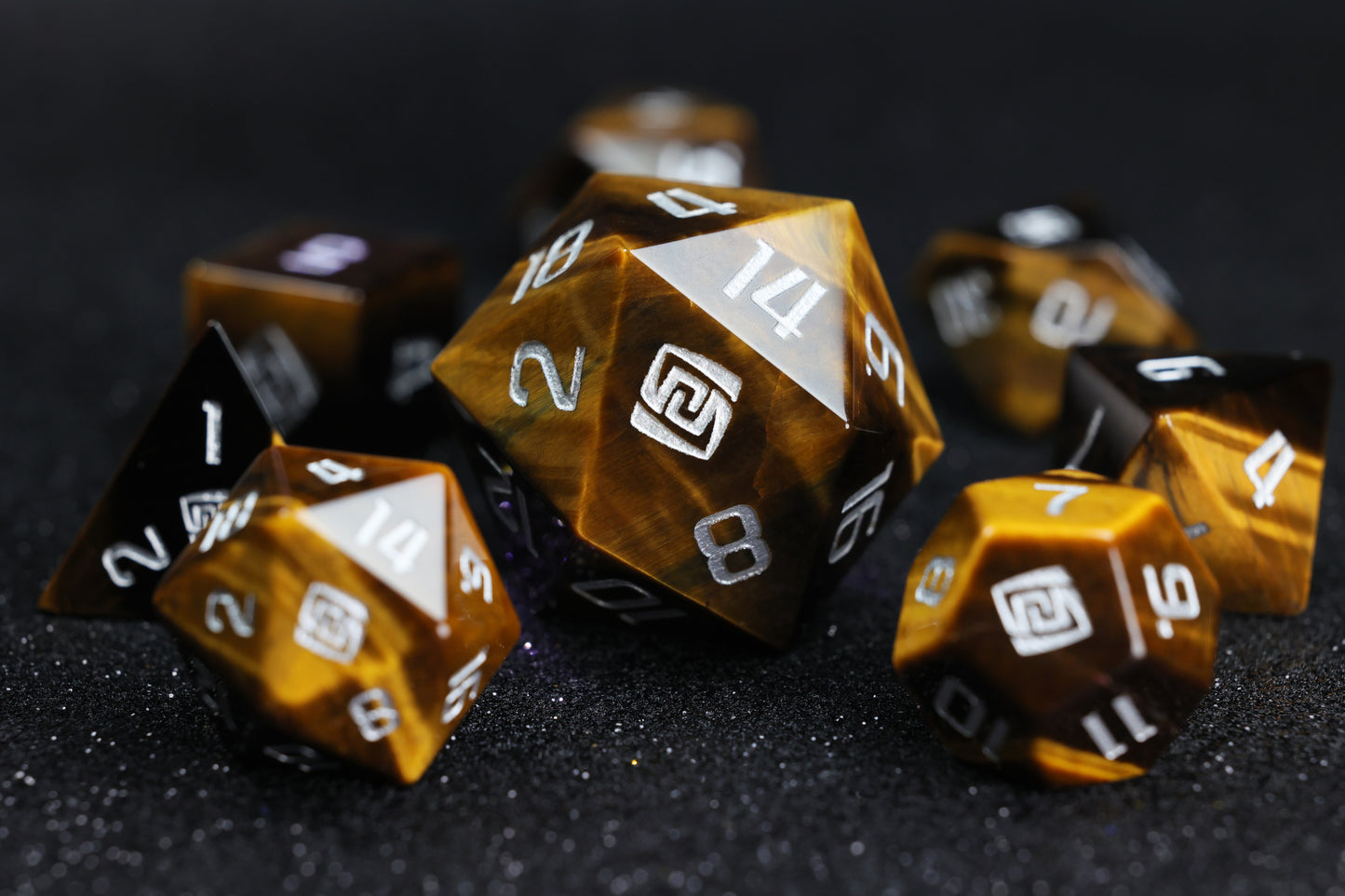 DiceNest D&D Genshin Impact Dice (1+7 )Collection