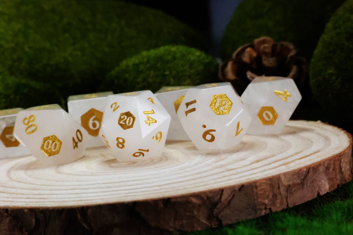 DiceNest D&D Nightmare’s Eye - White Crystal Dice Set