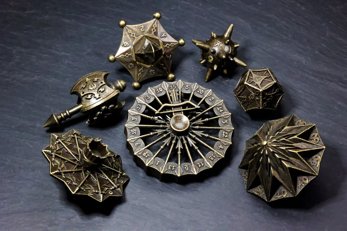 DiceNest    Fate Arsenal – Multi-structure dice inspired by iconic D&D classes