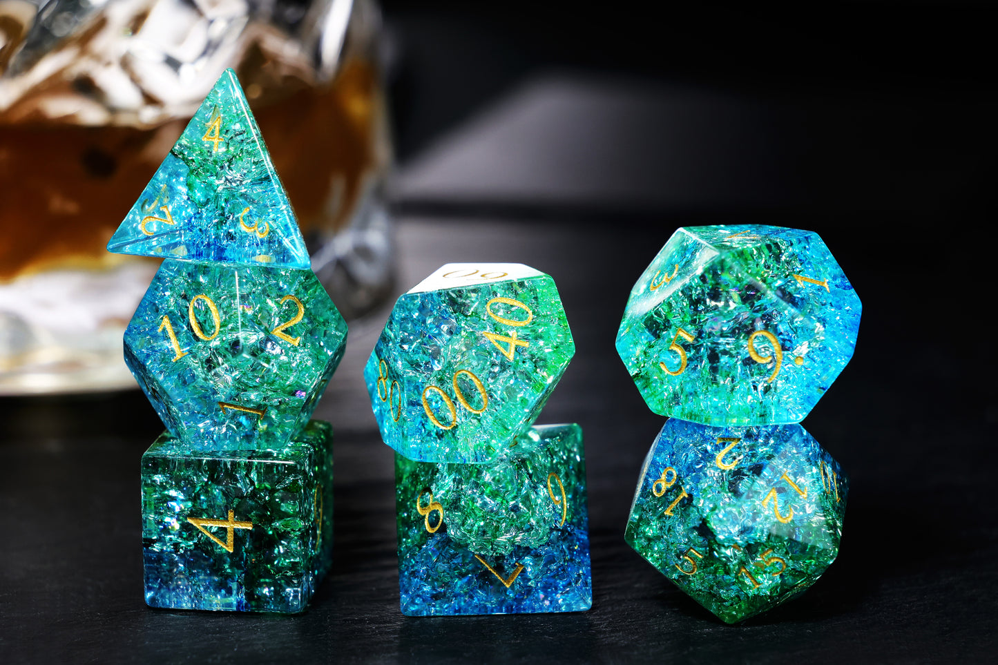 DiceNest   “Poison” – Negative Pressure Infused Shatter Crystal Dice Set