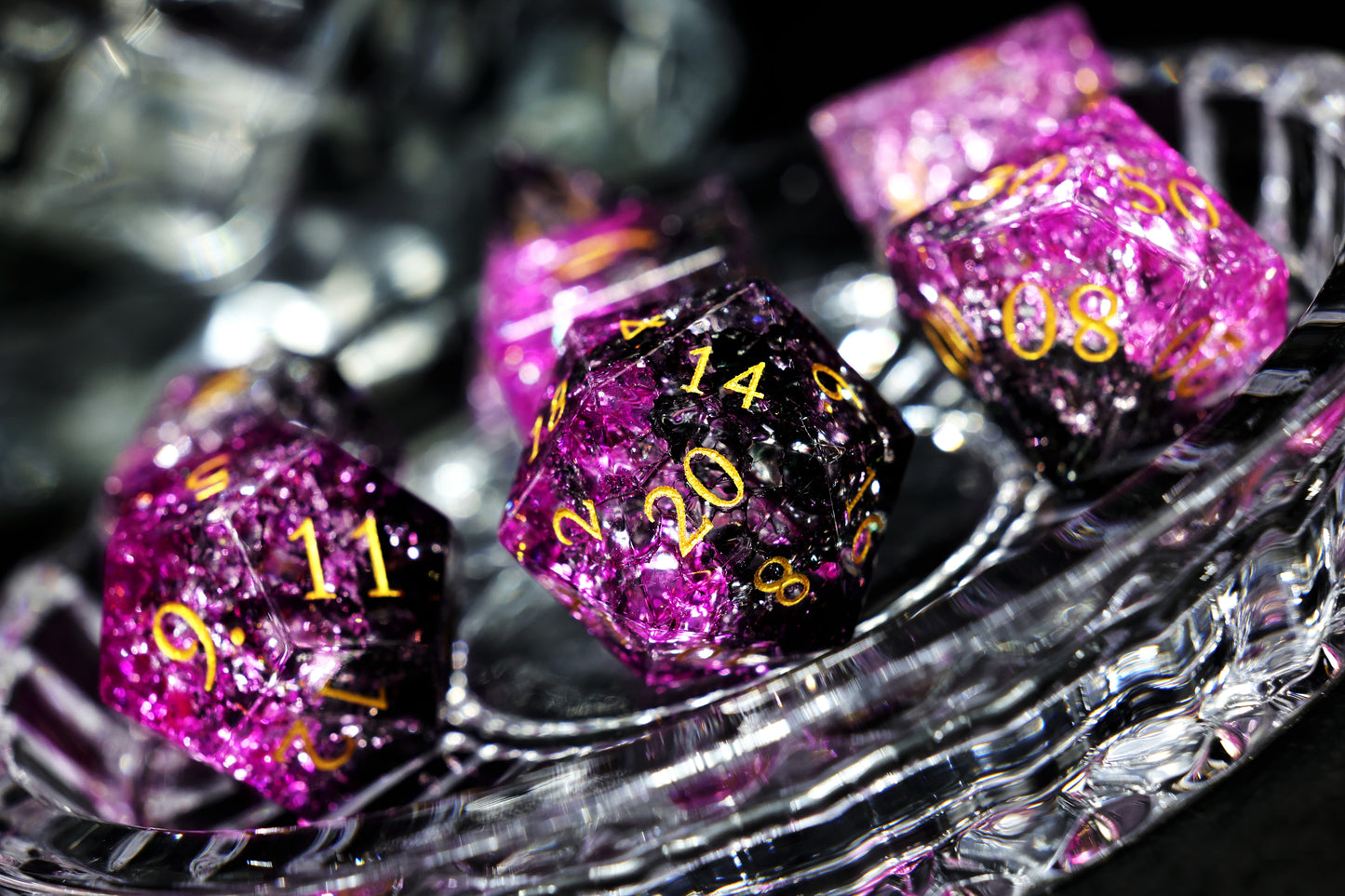 DiceNest   “Poison” – Negative Pressure Infused Shatter Crystal Dice Set