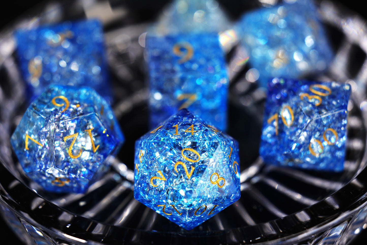 DiceNest   “Poison” – Negative Pressure Infused Shatter Crystal Dice Set