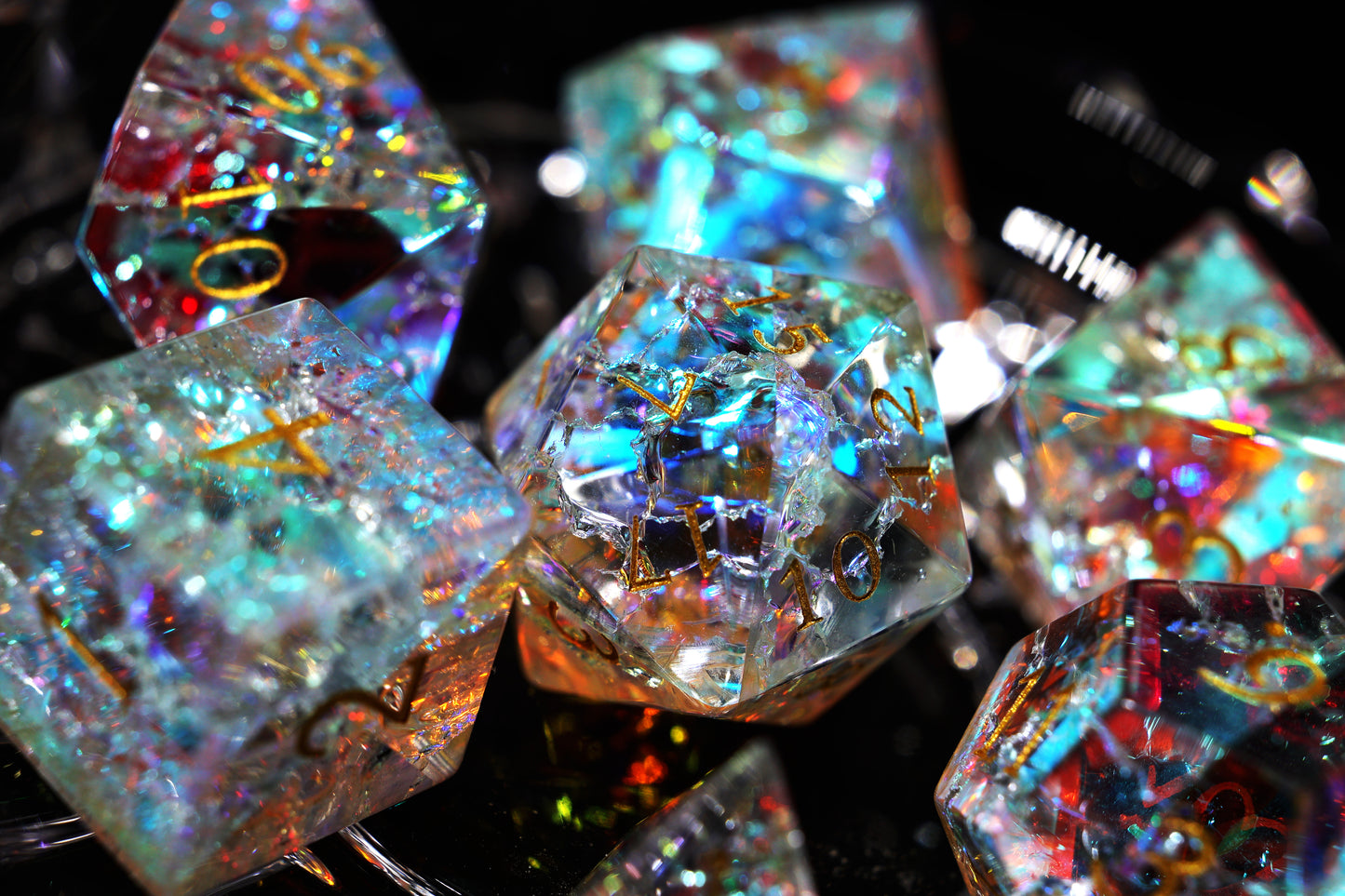 DiceNest   “Poison” – Negative Pressure Infused Shatter Crystal Dice Set