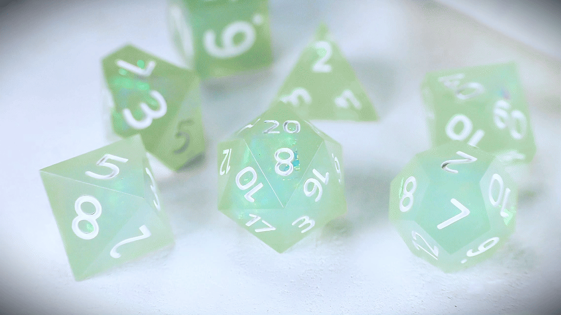 DiceNest  *** Photochromic RPG Dice Set (Magically changing color under sunlight）